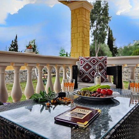 Villa Zoi Пелекас Екстериор снимка