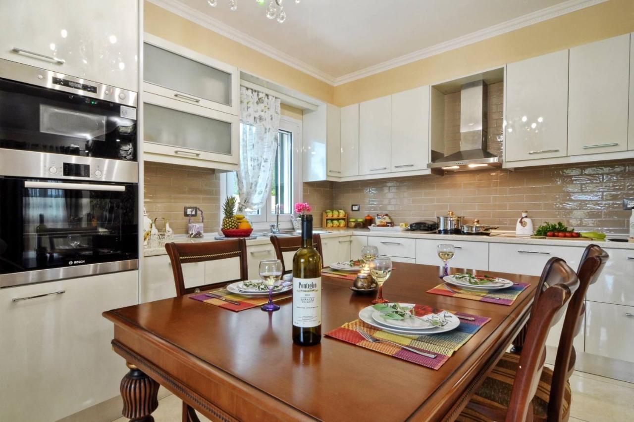 Villa Zoi Пелекас Екстериор снимка