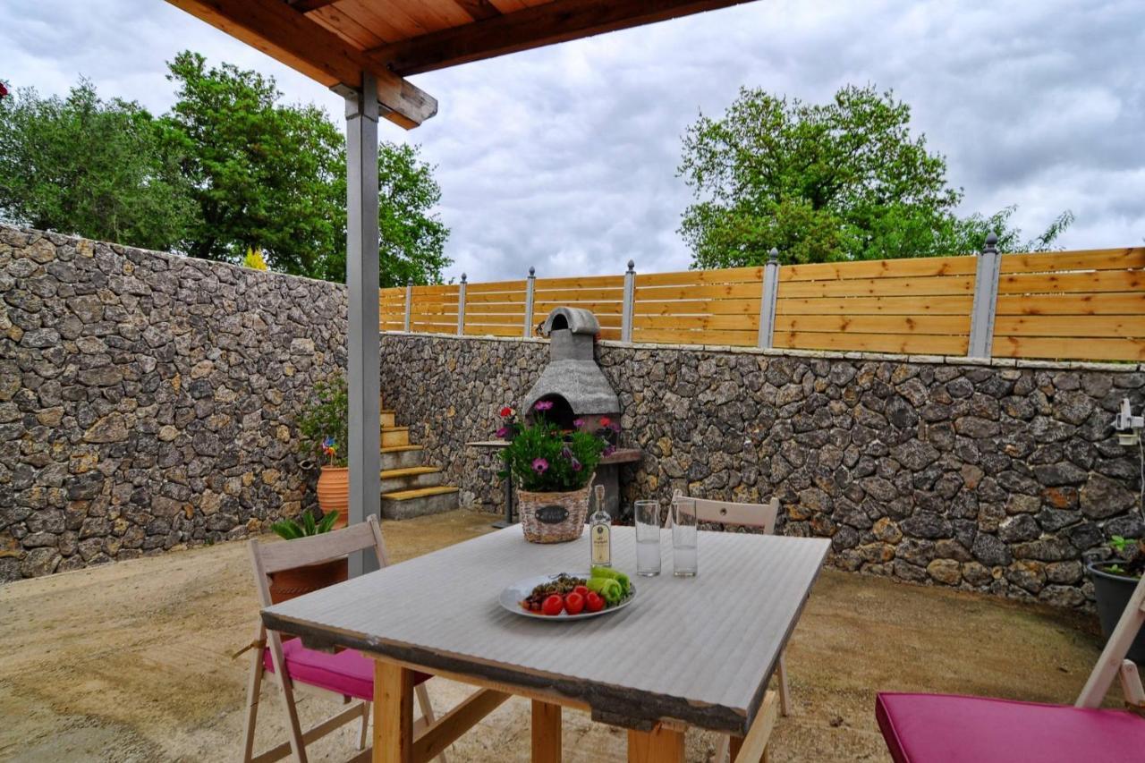 Villa Zoi Пелекас Екстериор снимка