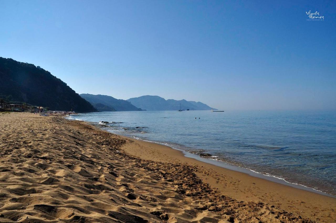 Villa Zoi Пелекас Екстериор снимка