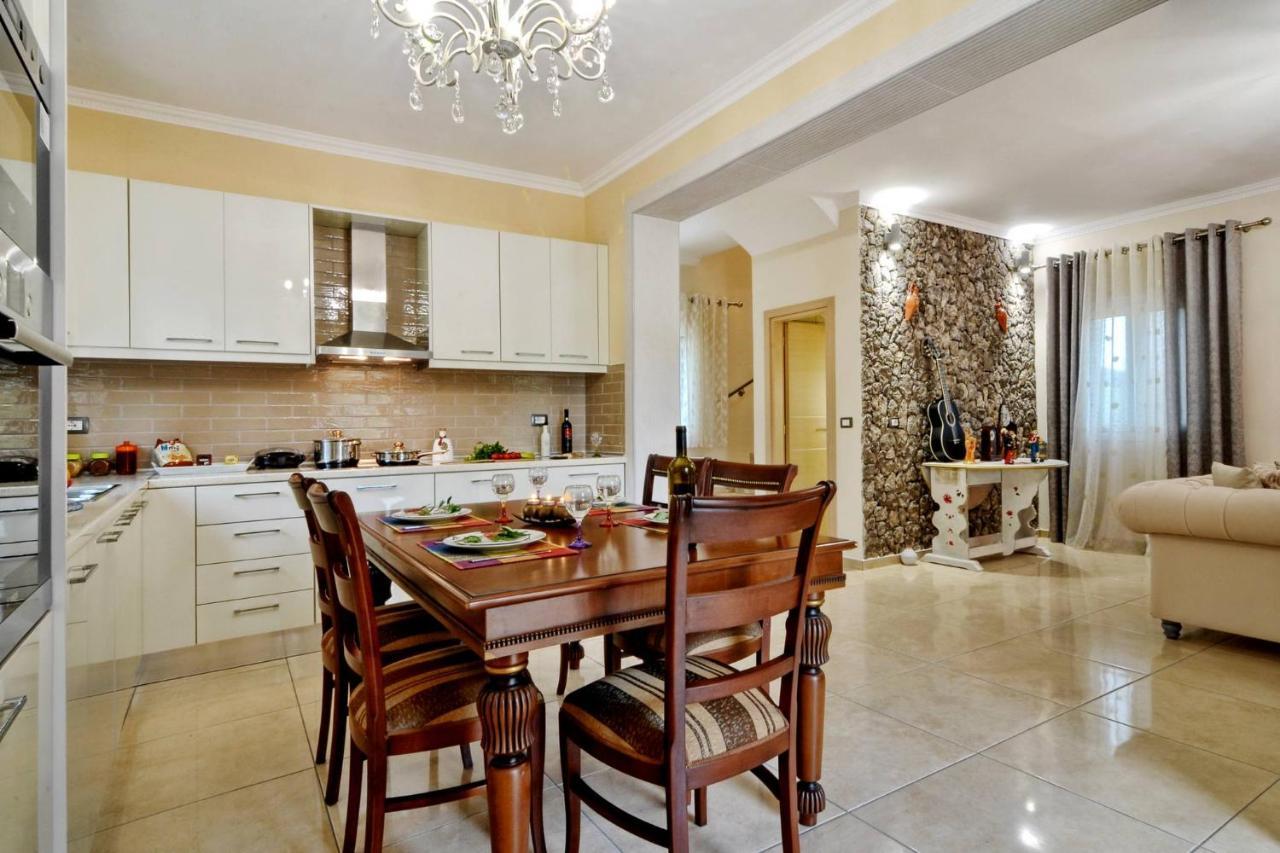 Villa Zoi Пелекас Екстериор снимка
