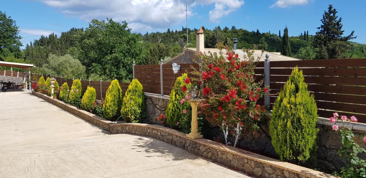 Villa Zoi Пелекас Екстериор снимка